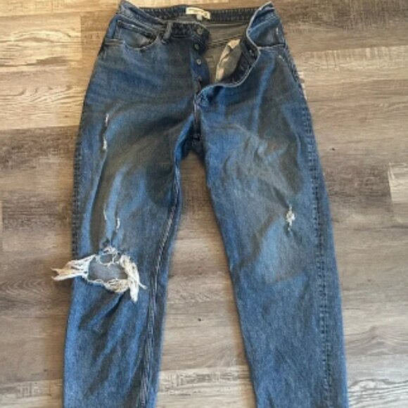 Abercrombie & Fitch Denim - Abercrombie & Fitch The Dad Distressed Blue Jeans
